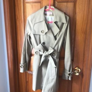 Beige trench coat. Via Spiga. Small.  Barely worn.  Brass buttons.